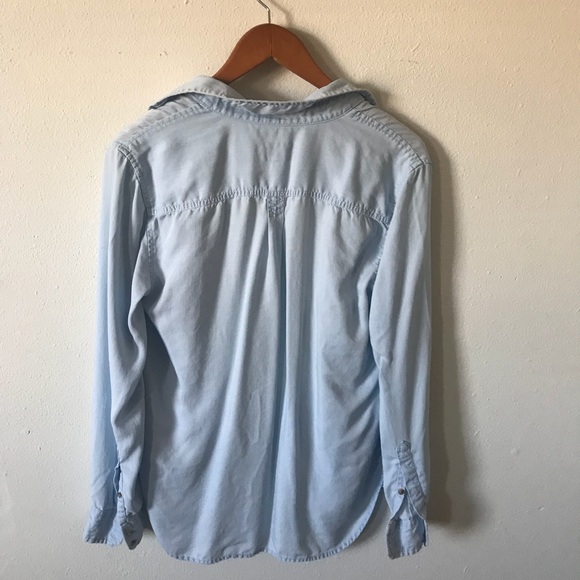 American Eagle chambray Shirt - Picture 2 of 3